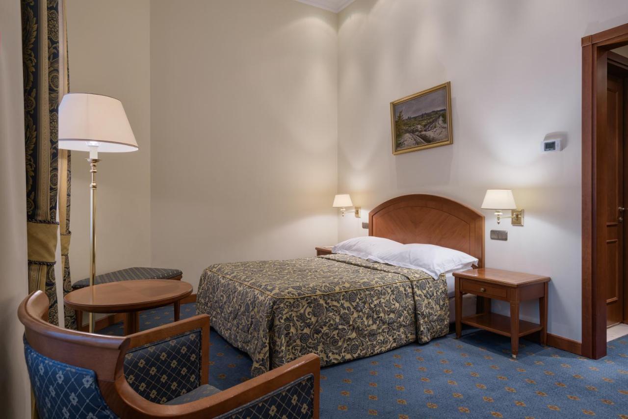 Premier Palace Hotel Kiev Phòng bức ảnh