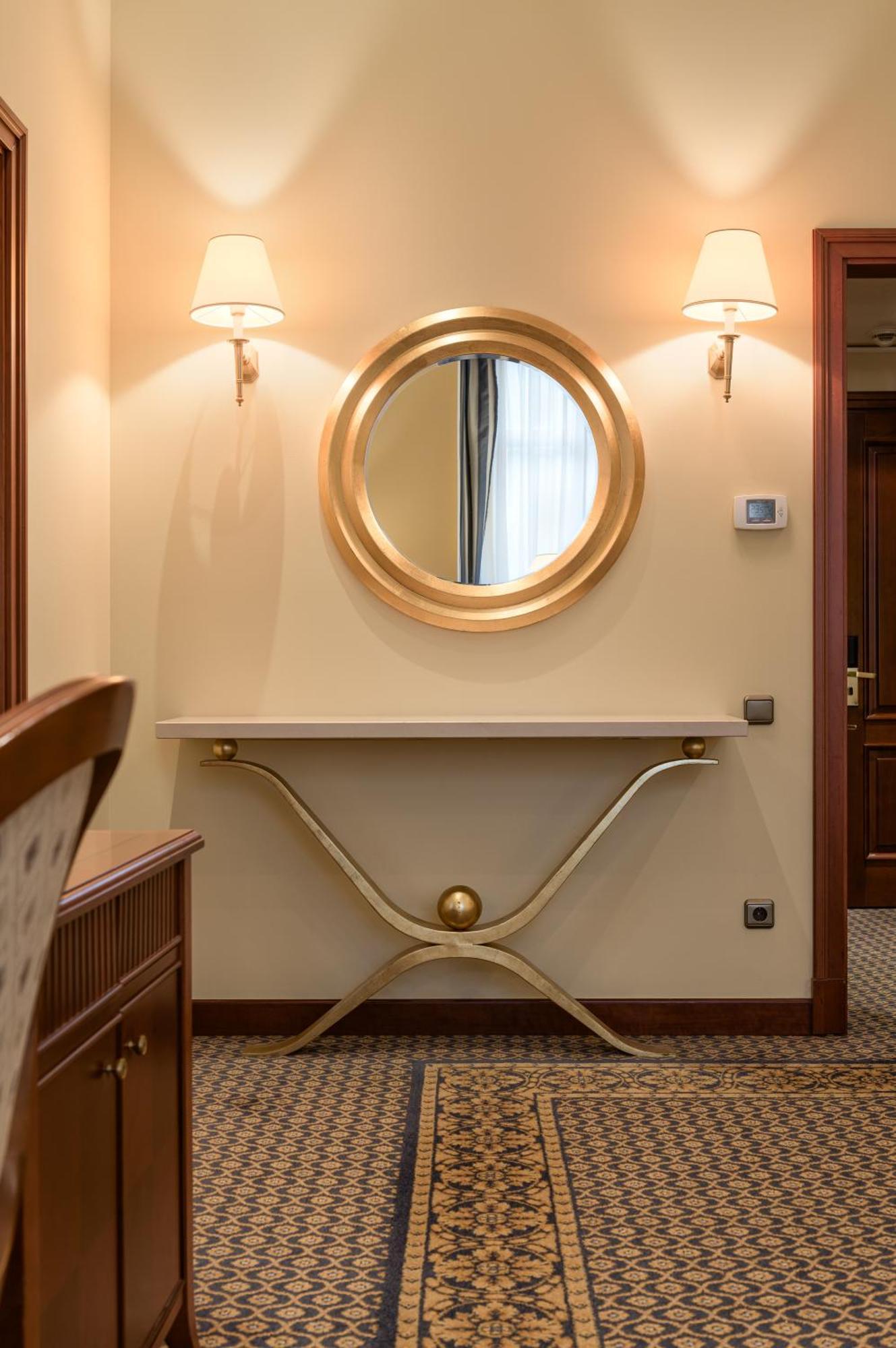Premier Palace Hotel Kiev Phòng bức ảnh