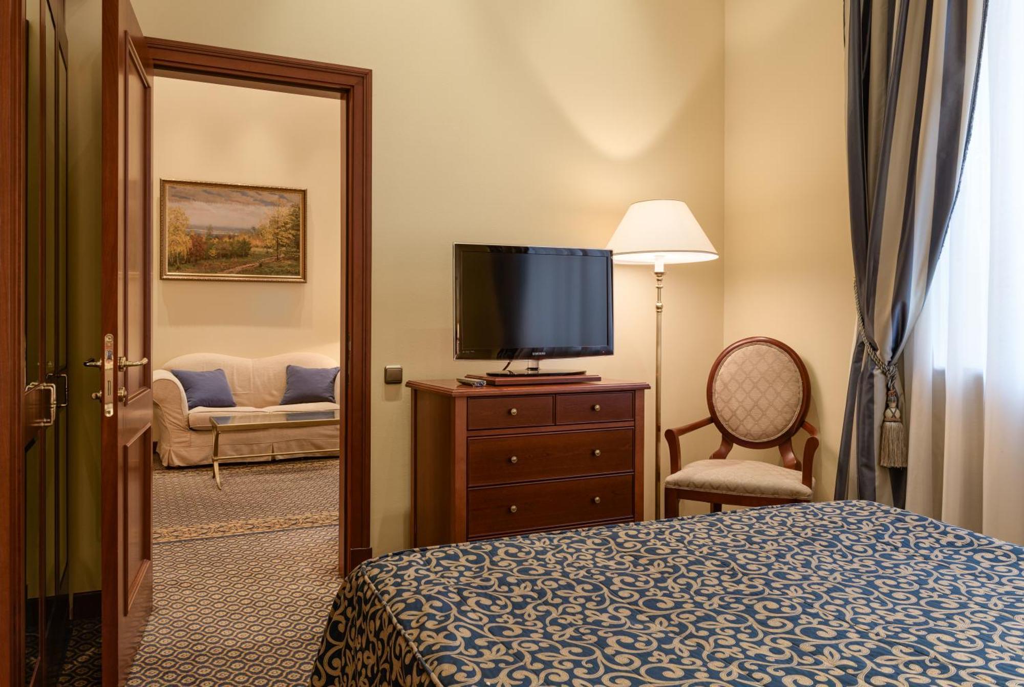 Premier Palace Hotel Kiev Phòng bức ảnh
