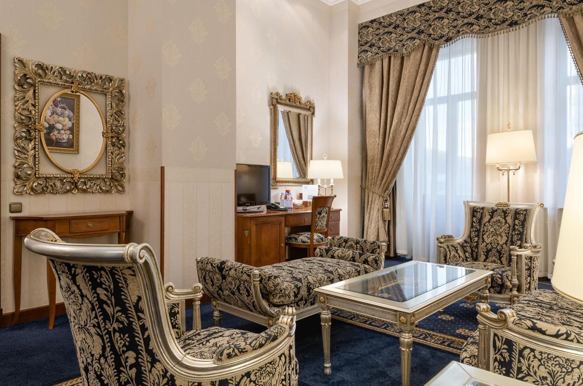 Premier Palace Hotel Kiev Phòng bức ảnh