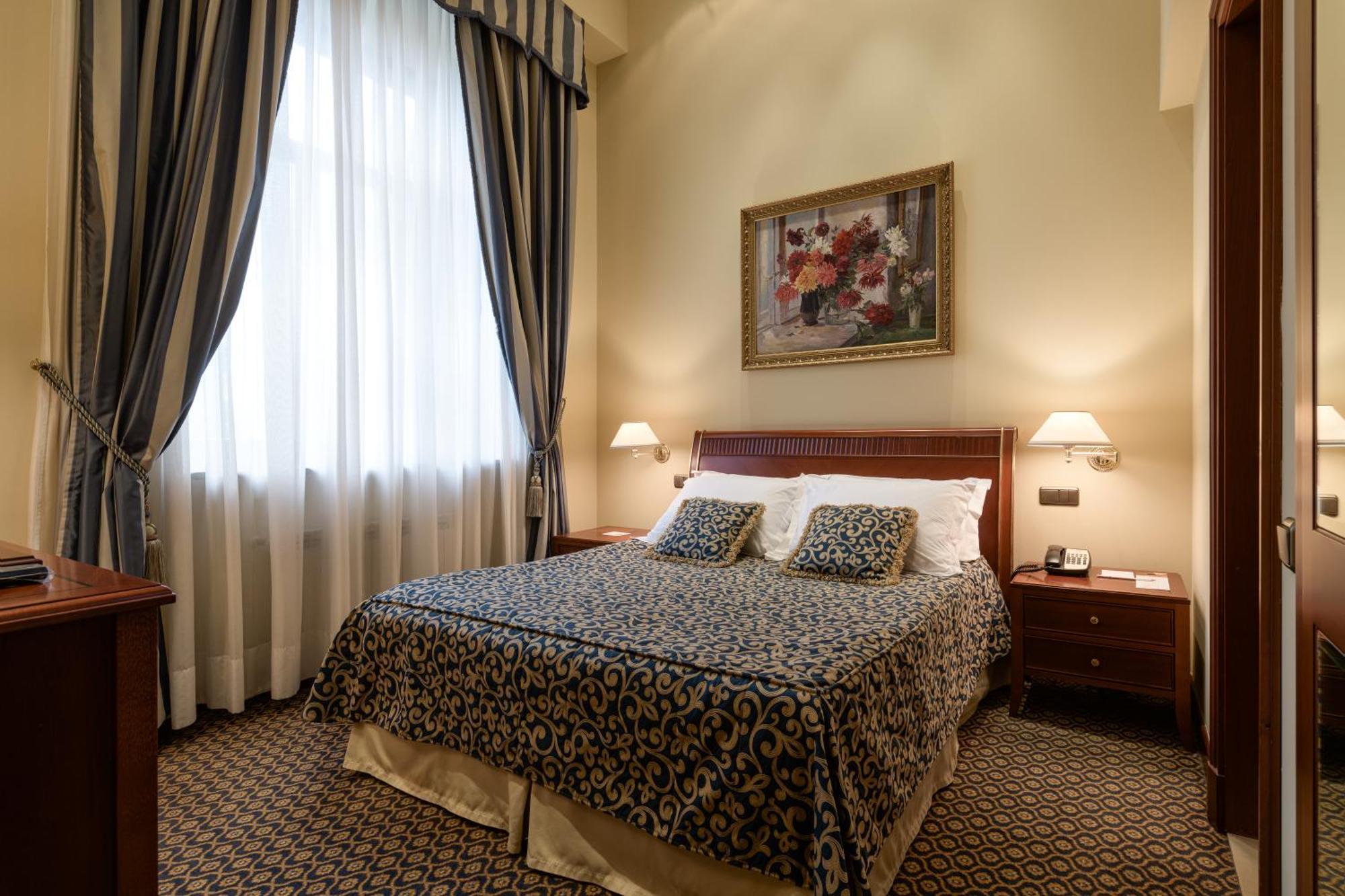 Premier Palace Hotel Kiev Phòng bức ảnh