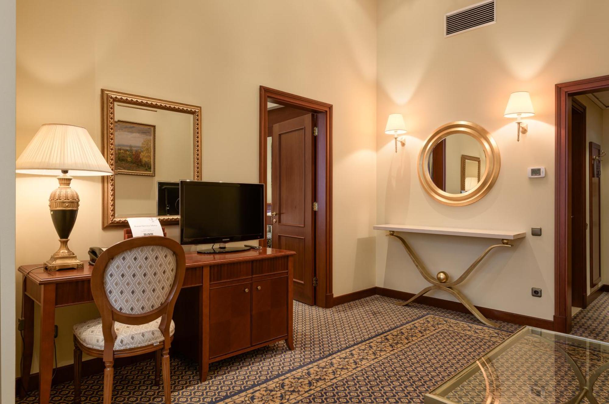 Premier Palace Hotel Kiev Phòng bức ảnh