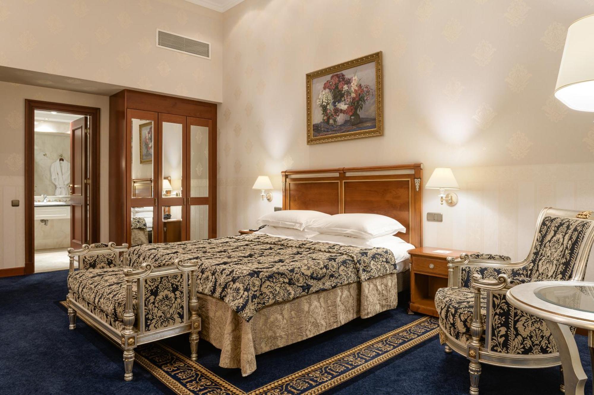 Premier Palace Hotel Kiev Phòng bức ảnh